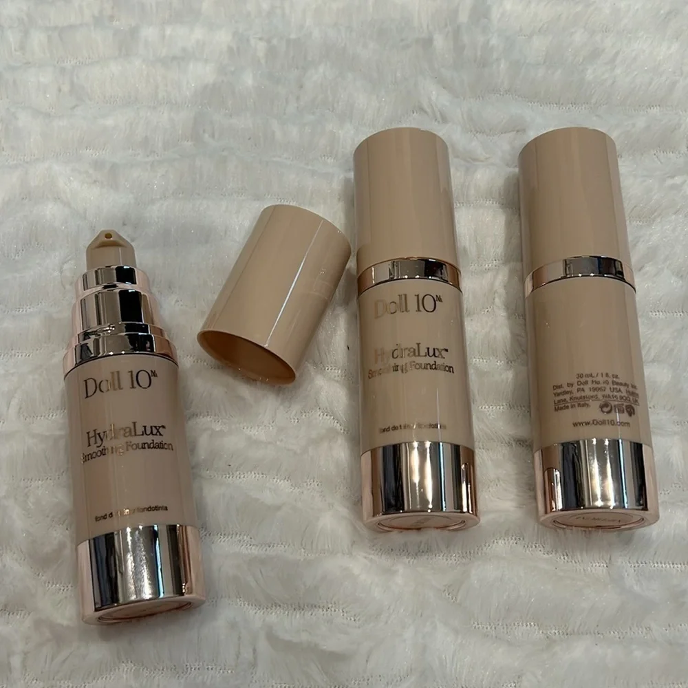 Doll 10 set of 2 HydraLux Smoothing Foundation Color Medium new 1 fl oz lot